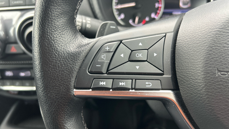 Nissan Juke 1.0 DiG-T 114 Tekna 5dr DCT Petrol Hatchback